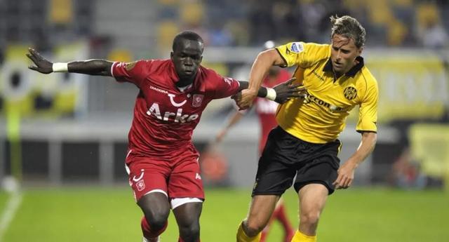 与此同时 与此同时