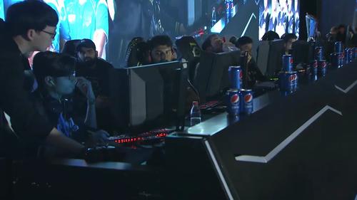 定管理层 定管理层