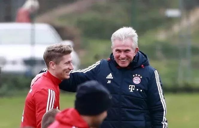 是这一队伍 是这一队伍